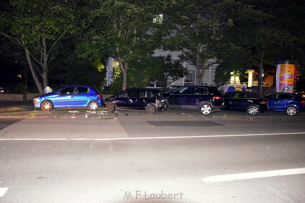 Schwerer VU PKW Rad Koeln Deutz Giessenerstr Betzdorferstr P131.JPG - Miklos Laubert